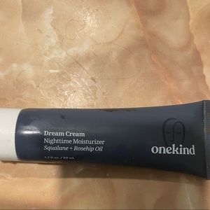 Onekind dream cream night cream